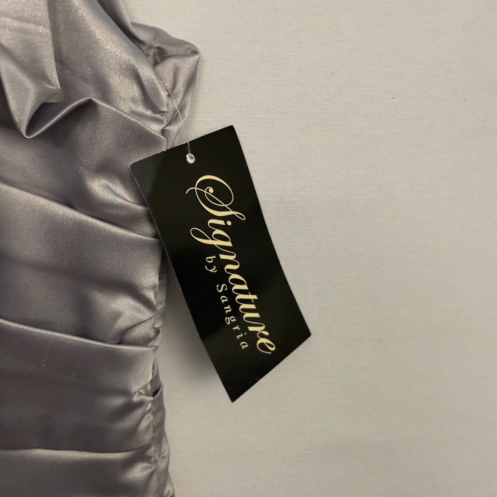NWT Signature by Sangria Silver Sleeveless Ruched Rosette Sheath Dress - Size  6 - Picture 4 of 9